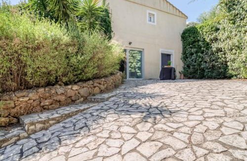 La Valette-du-Var Apartment | Apartment Les Chevrefeuilles by Interhome