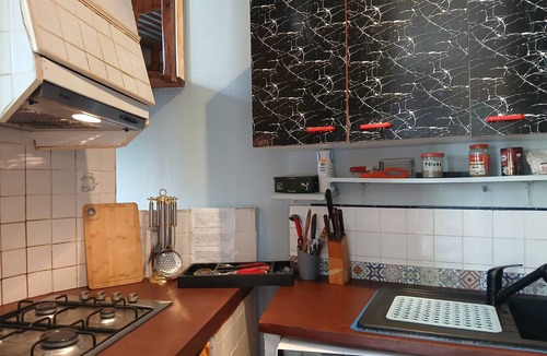 Thiers Apartment | Apartment 'Loft Americain Centre Ville' with Wi-Fi