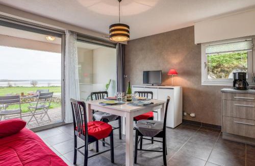 Carnac Apartment | Apartment MEN DU-1 by Interhome