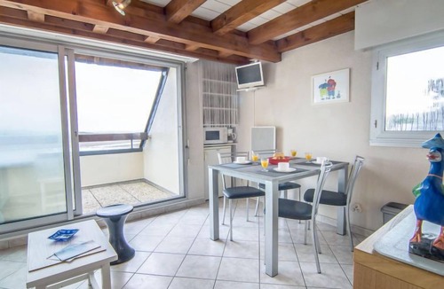 Carnac Apartment | Apartment MEN DU by Interhome