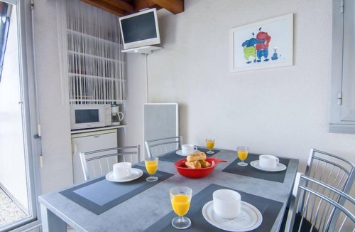 Carnac Apartment | Apartment MEN DU by Interhome