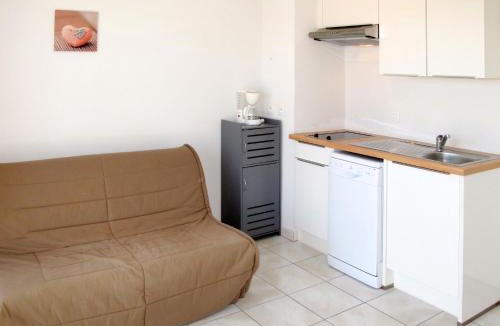 Biscarrosse Plage Apartment | Apartment Résidence Belle Dune-3 by Interhome