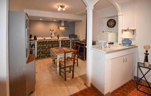 Montagnac-Montpezat Apartment | Appart Dans Maison De Village