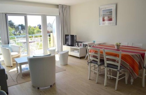 Guerande Apartment | Appart T3 Duplex 2 nd floor in residence 10 MN walk from the beaches.
