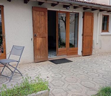 Saint-Marcellin Apartment | Appartement avec jardin privatif