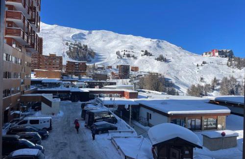 Plagne Centre Apartment | Appartement Chaleureux Proche des pistes - 6 pers. - 2 ch. - FR-1-181-2671