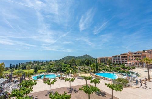 Cap Esterel Apartment | Appartement Cap Esterel - piscine