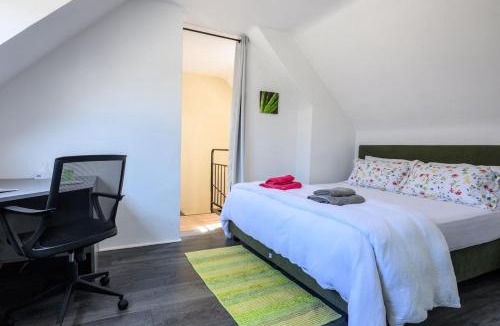Laissac Apartment | APPARTEMENT CLIMATISé AUX PORTES DE L'AUBRAC