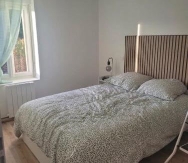 Commentry Apartment | Appartement cosy