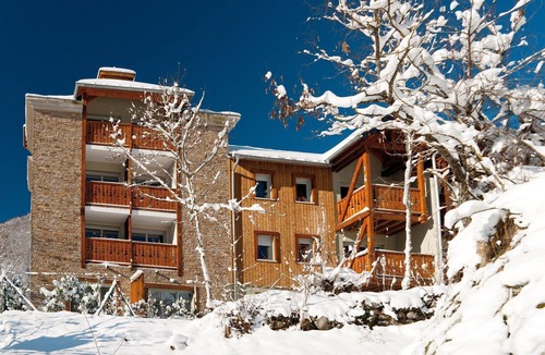 Ax-les-Thermes Condo | Appartement Equipé Près des remontées mécaniques !