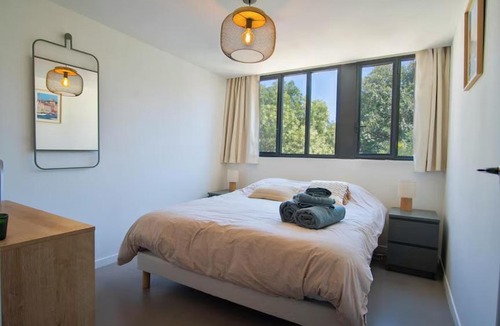 Noailles Apartment | Appartement Hyper Centre