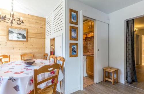 Le Cret Apartment | Appartement intime et confortable avec balcon sud à Val-d'Isère - FR-1-694-115