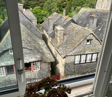 Le Faou House | Apparts 17 avec cachet au centre petite citée de caractère