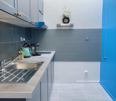 Fontenay-le-Comte Apartment | Apt 67m2 hyper centre: 2 chambres, cuisine TV wifi