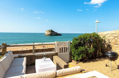 Biarritz Apartment | AROHA Apt with terrasse and sea view in Biarritz