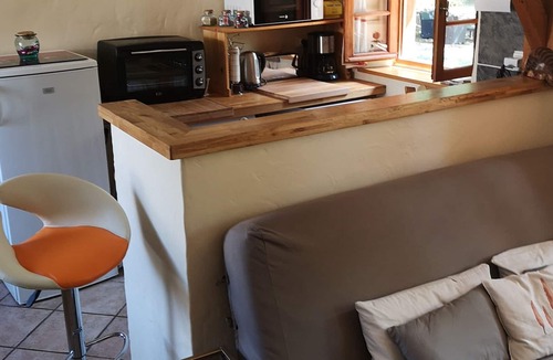 Peyrins Cottage | Atypical charming cottage for 4 pers. a dovecote and a barn drômois