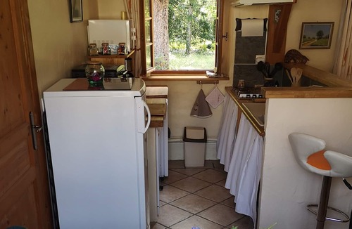 Peyrins Cottage | Atypical charming cottage for 4 pers. a dovecote and a barn drômois