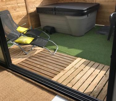 Saint Ouen d'Aunis House | Au 29 logement cocon avec jacuzzi privatif