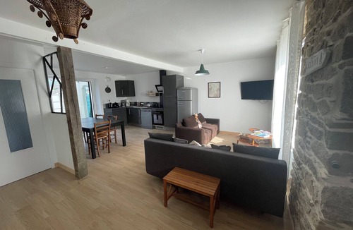 Carantec House | Au Centre de Carantec Proche Plages, Maison Familiale