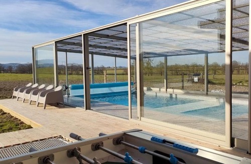 Saint-Forgeux-Lespinasse Cottage | Authentic House with Spa and Pets Allowed
