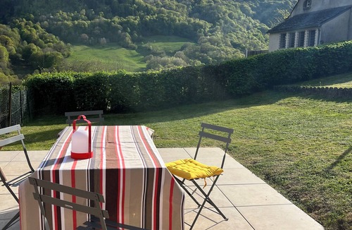 Le Vaulmier House | Authentic Cantalien house with garden and view of Puy Mary