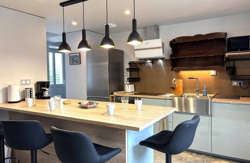 Autry-Issards Cottage | Authentic cottage in Auvergne, 8 pers, pets allowed