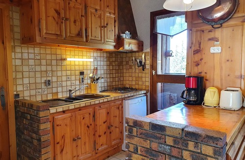 Bellentre Ski Chalet | Authentic chalet in La Plagne, 4 bedrooms, fireplace