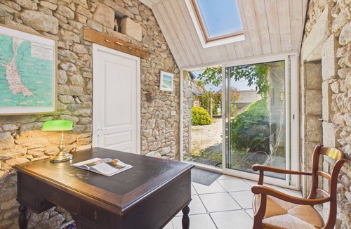 Landeda House | Authentic house for 11, close to the beach