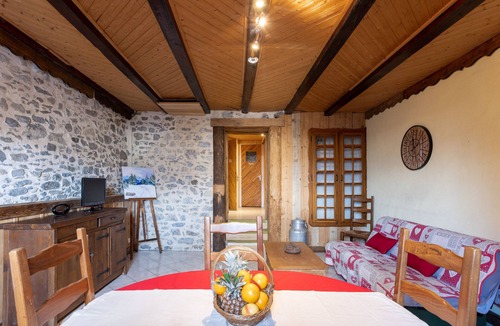 Marnaz Apartment | Aux Bois d'Hermy - Two Bedroom Apartment, Sleeps 6