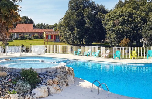 Saint-Savinien House | Awesome home in Saint-Savinien