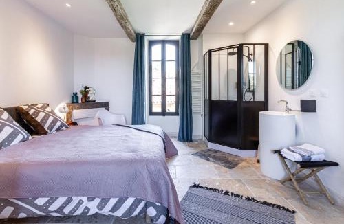 Giroussens Bed & Breakfast | B&B du Couvent, vue château