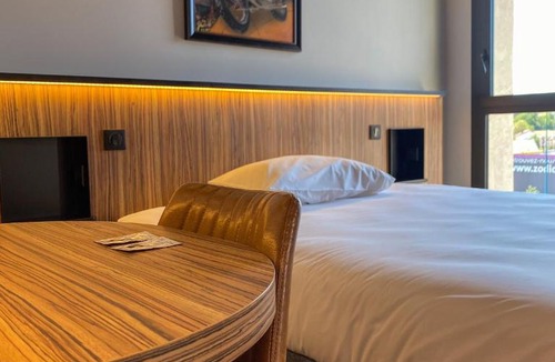 Clermont-Ferrand Hotel | B&B HOTEL Clermont-Ferrand A71-A75 La Méridienne
