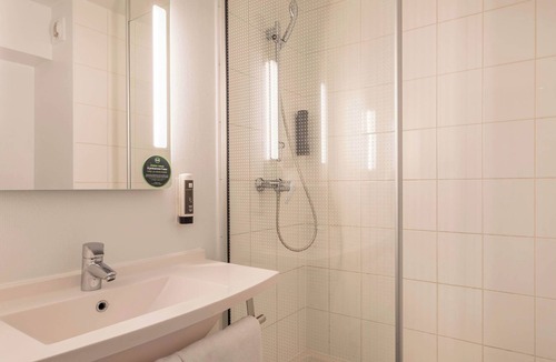 Saint-Menet Hotel | B&B HOTEL Marseille La Valentine Porte d'Aubagne