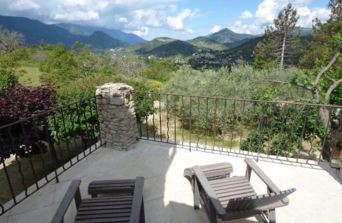 Montbrun-les-Bains Bed & Breakfast | B&B Le Deffends de Redon