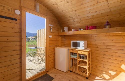 Saint-Andre Ski Chalet | Barrel Violet