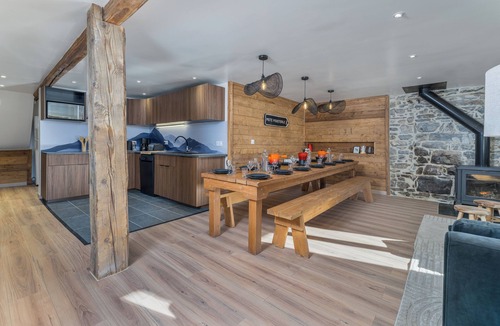 Les Orres Ski Chalet | Base Camp - Exceptional Retreat 16 people -