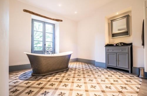 Cordes-sur-Ciel Villa | Bastide de Cordes sur Ciel - Piscine chauffée & Parc