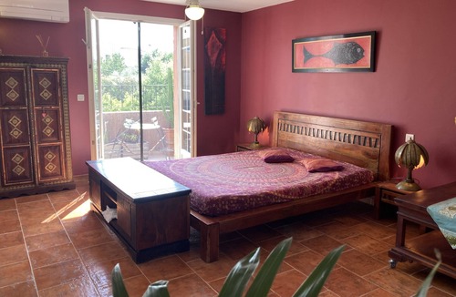 Puget-sur-Argens Villa | Bastide provençale swimming pool 7km from Frejus beaches 8 pers 4 star rating