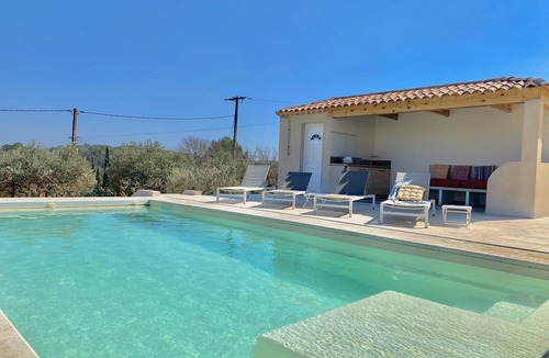 Cotignac Villa | Bastide sleeps 13 - Padel - July and August by the week