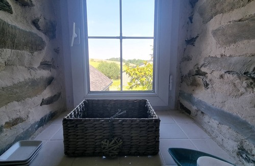 Lothey Cottage | Beaches & calm: The Deer Valley | Whole cottage for rent with enclosed garden