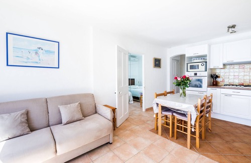 Cavaliere Villa | Beachfront beach villa with sand terrace air conditioning