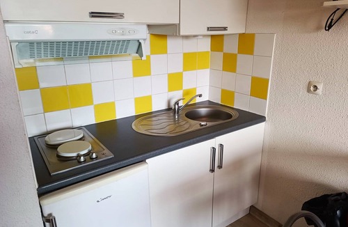 Le Penon Apartment | Beachside Studio in Seignosse - 2min to Sea, Sleeps 3, Cozy & Well-Located