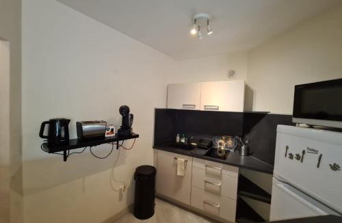Fabron Apartment | Beau Studio à 50m de la plage