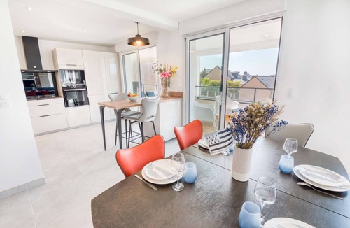 Larmor-Plage Apartment | Beautiful 2-room apartment, 200 m from the beach, by Groom*