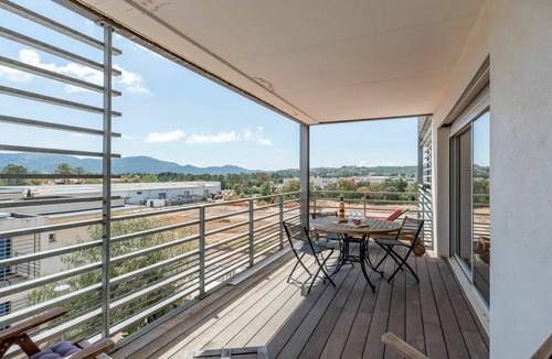Porto-Vecchio Apartment | Beautiful apartment for 6 people with WIFI, A/C, TV and terrace