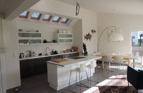 Finistere Villa | Beautiful architect villa 80m from Kervilzic beach, sleeps 10