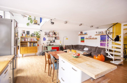 Notre-Dame du Mont Apartment | Beautiful Bright Apt With Terrace