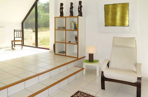 Saint-Marine Villa | Beautiful contemporary villa on large garden in Sainte Marine.