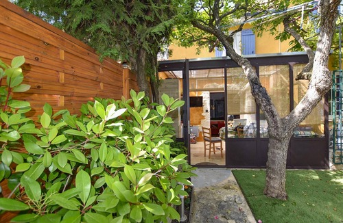 Carpentras House | Beautiful home in Carpentras with WiFi