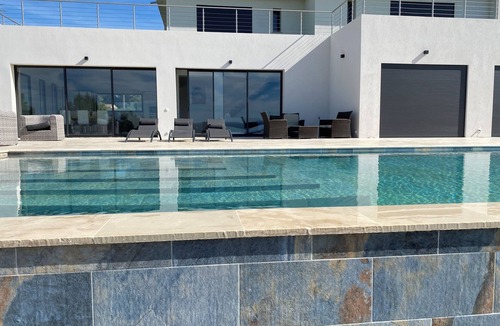 Cotignac House | Beautiful new housse with splendid view and big pool.